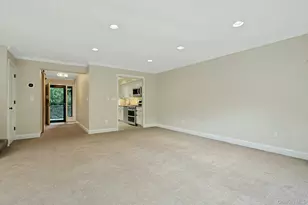 369 Martling Ave, Tarrytown, NY 10591 - Photo 8