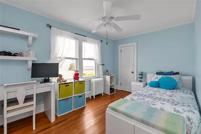 57 Malden Avenue, Lynbrook, NY 11563 - Photo 16