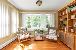 57 Malden Ave, Lynbrook, NY 11563 - Photo 4