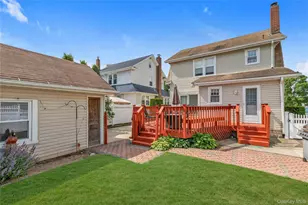 57 Malden Ave, Lynbrook, NY 11563 - Photo 22