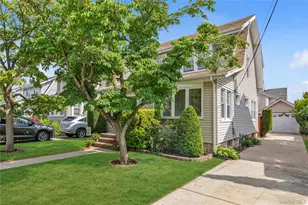 57 Malden Ave, Lynbrook, NY 11563 - Photo 2