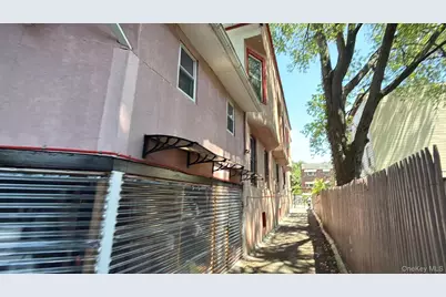 3935 Barnes Avenue, Bronx, NY 10466 - Photo 6