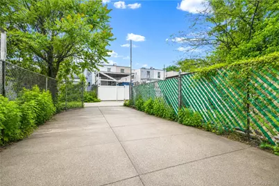 11533 146th Street, Jamaica, NY 11436 - Photo 24