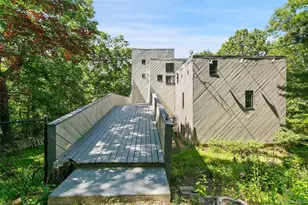 8 Cliff Ct, Carmel, NY 10512 - Photo 4