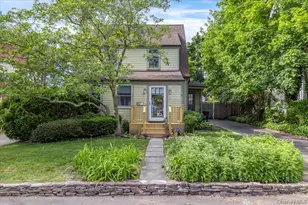 9 W 14th St, Huntington Station, NY 11746 - Photo 2