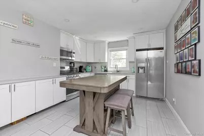 4 Lido Parkway, Lindenhurst, NY 11757 - Photo 6