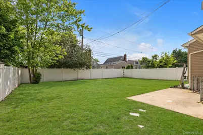 4 Lido Parkway, Lindenhurst, NY 11757 - Photo 18
