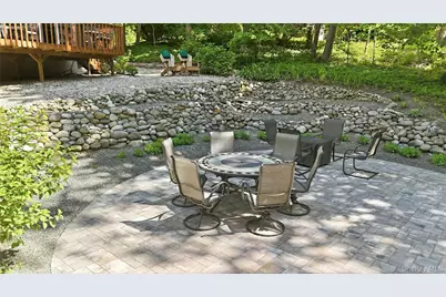 28 Maplewood Drive, Northport, NY 11768 - Photo 26