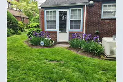 35 Hanson Place, Malverne, NY 11565 - Photo 2