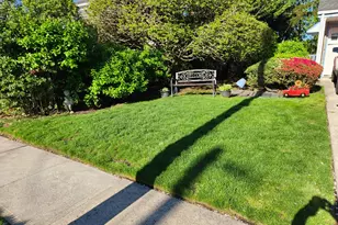 35 Hanson Pl, Malverne, NY 11565 - Photo 4