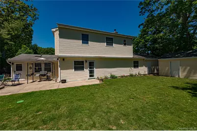 22 Vine Street, Centereach, NY 11720 - Photo 20