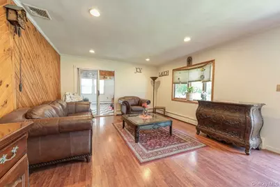 22 Vine Street, Centereach, NY 11720 - Photo 8