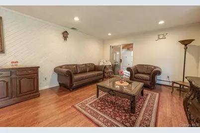22 Vine Street, Centereach, NY 11720 - Photo 10