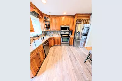 35 E Jackson Avenue E, Babylon, NY 11702 - Photo 4