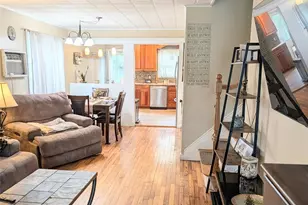 35 E Jackson Ave E, Babylon, NY 11702 - Photo 8