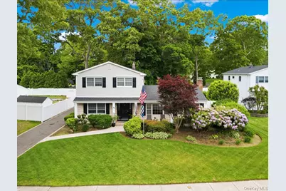 70 Birch Street, Lake Grove, NY 11755 - Photo 6