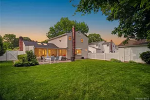 70 Birch St, Lake Grove, NY 11755 - Photo 36