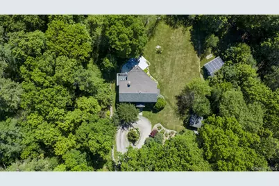 19 Blues Quarry, Woodstock, NY 12498 - Photo 2