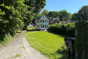 15 Duane St, Poughkeepsie, NY 12601 - Photo 2