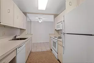 200 High Point Dr, Hartsdale, NY 10530 - Photo 12