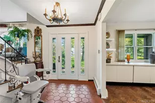 5 Simon Ct, East Northport, NY 11731 - Photo 8