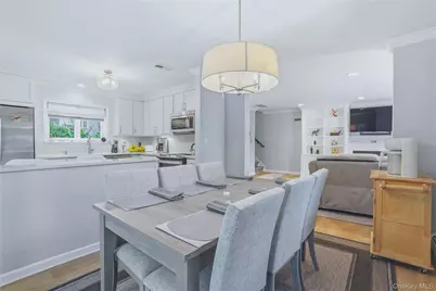 2 Timberland Pass, Chappaqua, NY 10514 - Photo 6