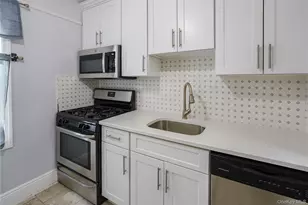 103-27 109th St, Richmond Hill, NY 11419 - Photo 14
