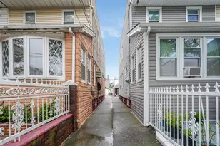 103-27 109th St, Richmond Hill, NY 11419 - Photo 4