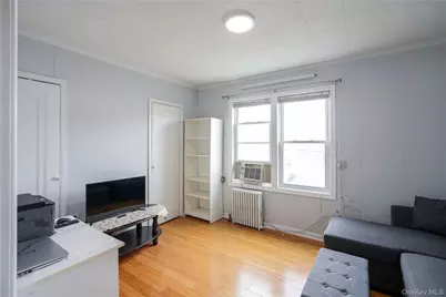 10327 109th Street, Richmond Hill, NY 11419 - Photo 12