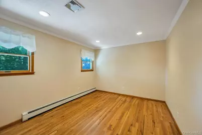 8 Camille Lane, Holbrook, NY 11741 - Photo 24