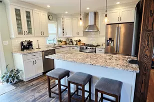 2574 7th St, East Meadow, NY 11554 - Photo 2