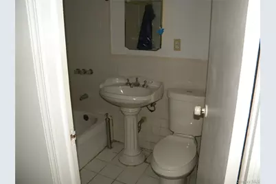24126 86th Road, Bellerose, NY 11426 - Photo 28