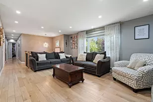 53 Carriage Hill Ln, Poughkeepsie, NY 12603 - Photo 2