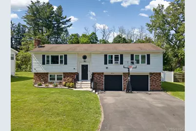 53 Carriage Hill Lane, Poughkeepsie, NY 12603 - Photo 1