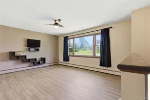 347 Plains Rd, Wallkill, NY 12589 - Photo 8