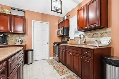 18853 120th Road, Saint Albans, NY 11412 - Photo 10