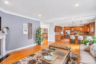 14 Kent Rd, Valley Stream, NY 11580 - Photo 16