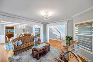 14 Kent Rd, Valley Stream, NY 11580 - Photo 12