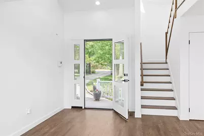 133 Old Country Road, East Quogue, NY 11942 - Photo 10