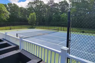 133 Old Country Rd, East Quogue, NY 11942 - Photo 18