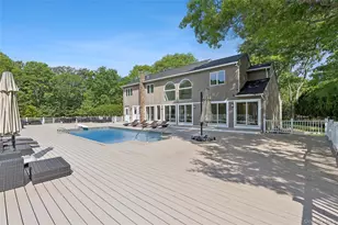 133 Old Country Rd, East Quogue, NY 11942 - Photo 16