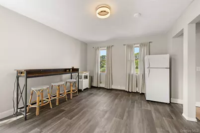 634 Myrtle Avenue, West Islip, NY 11795 - Photo 20