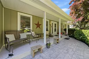 65 Patricia Ln, South Setauket, NY 11720 - Photo 4