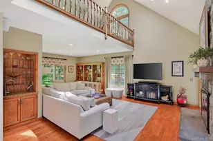 7 Huntington Connecticut Ln, New Fairfield, CT 06812 - Photo 16