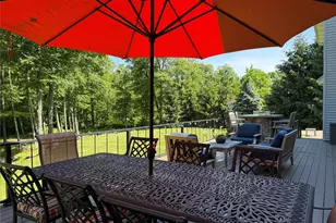 7 Huntington Connecticut Ln, New Fairfield, CT 06812 - Photo 6