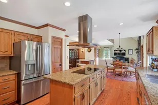 7 Huntington Connecticut Ln, New Fairfield, CT 06812 - Photo 12