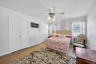 8 Lilac Ln, Levittown, NY 11756 - Photo 14