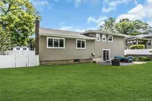 5 Simpson Dr, Old Bethpage, NY 11804 - Photo 24