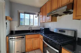 66-10 111th St, Forest Hills, NY 11375 - Photo 4