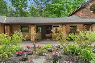 25 Cabin Ridge Rd, Chappaqua, NY 10514 - Photo 2